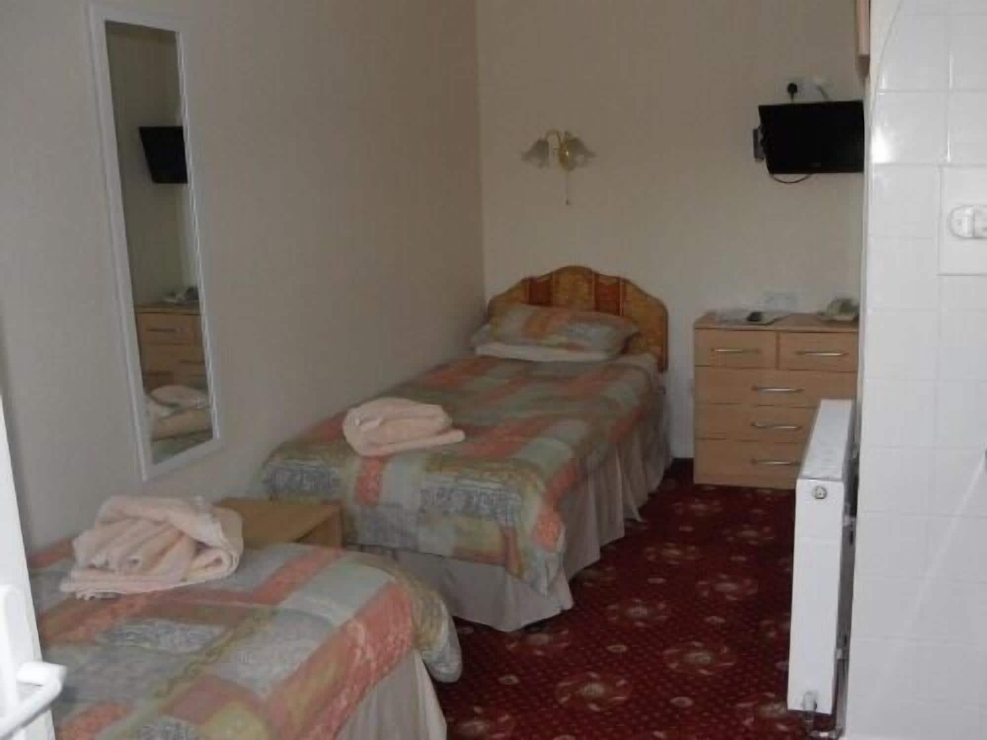 Morefield Motel Улапул Екстериор снимка